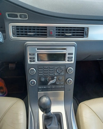 Volvo V70 cena 19900 przebieg: 405000, rok produkcji 2010 z Drawno małe 172